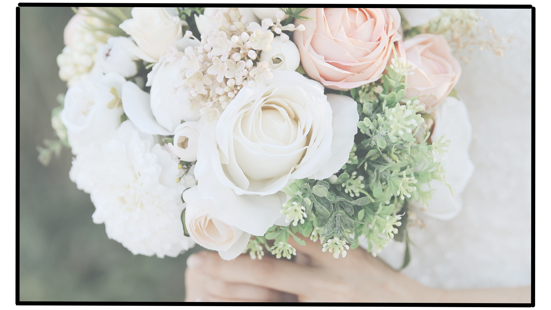 invitacion-digital-boda-jardin-secreto-del-amor-foto-primer-plano-ramo-de-novia