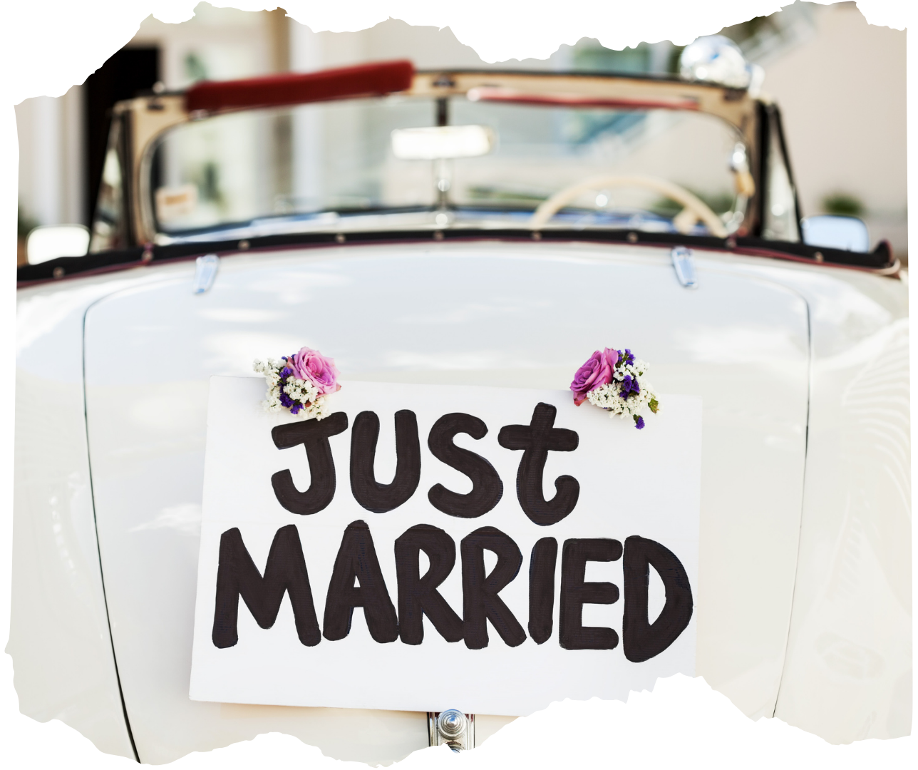 invitacion-digital-boda-magic-garden-foto-carro-con-cartel-atras